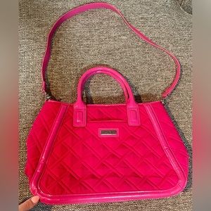 VERA BRADLEY: On the Go Fuchsia Pink Purse: Multicolored Interior. Machine Wash